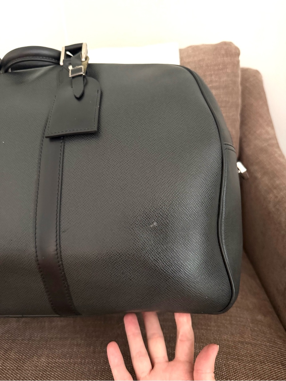 Authentic LOUIS VUITTON Taiga Kendall PM unisex travel bag M30122 LV black - Picture 8 of 15